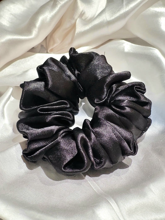 🖤 Midnight Black Satin Scrunchie 🖤