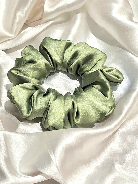 🌿 Sage Green Satin Scrunchie 🌿