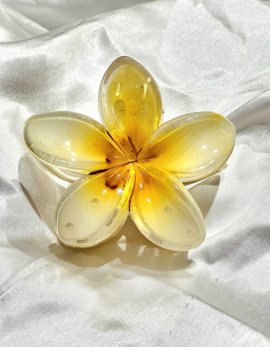 MUSTARD FLOWER CLAW CLIP