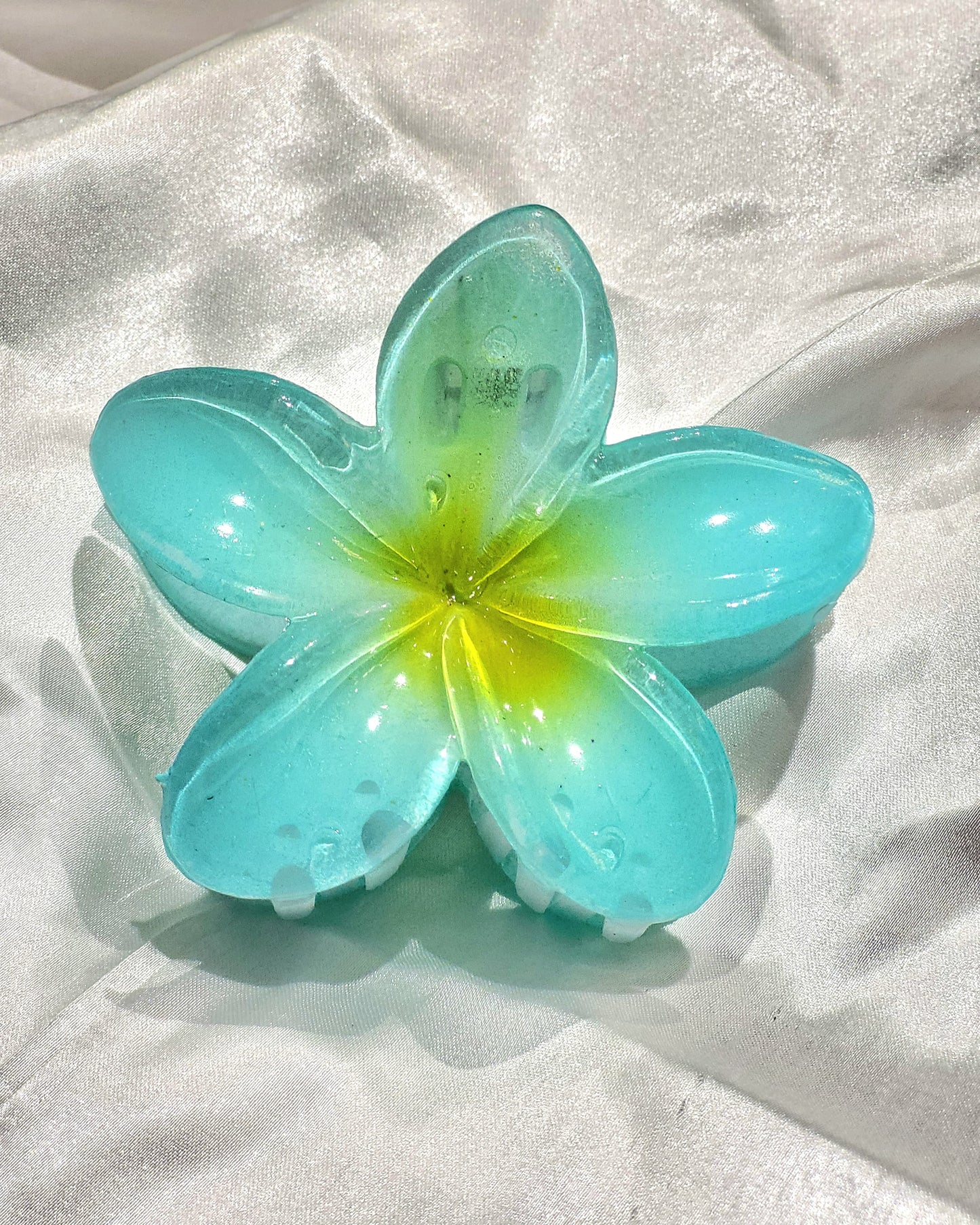 TRENDY FLOWER CLAW CLIP