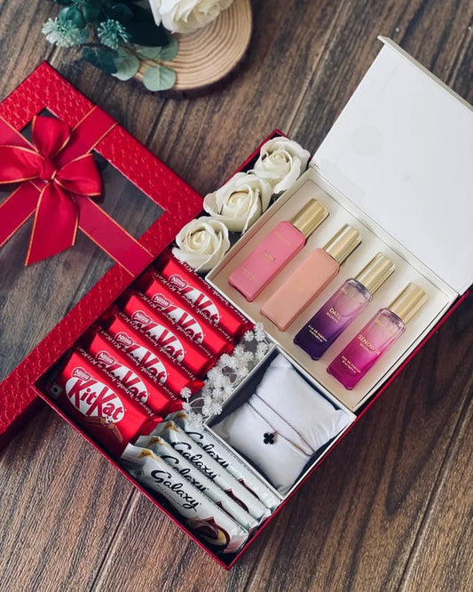 Blush Luxe Pamper Hamper