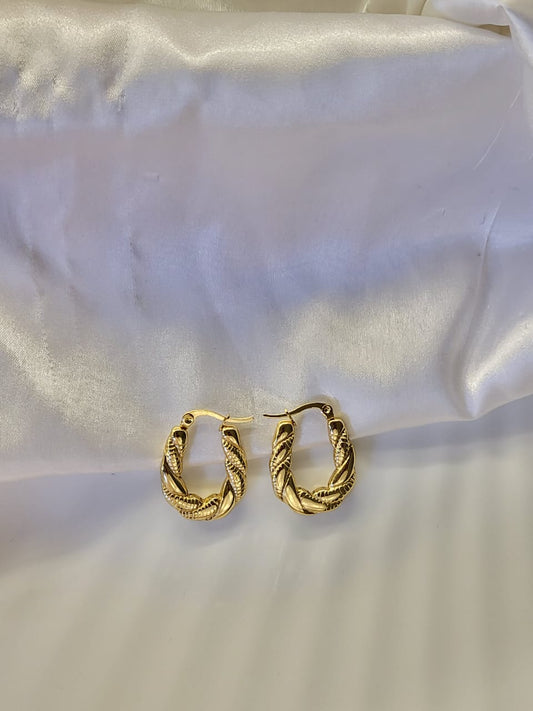 Twist Luxe Gold Hoops