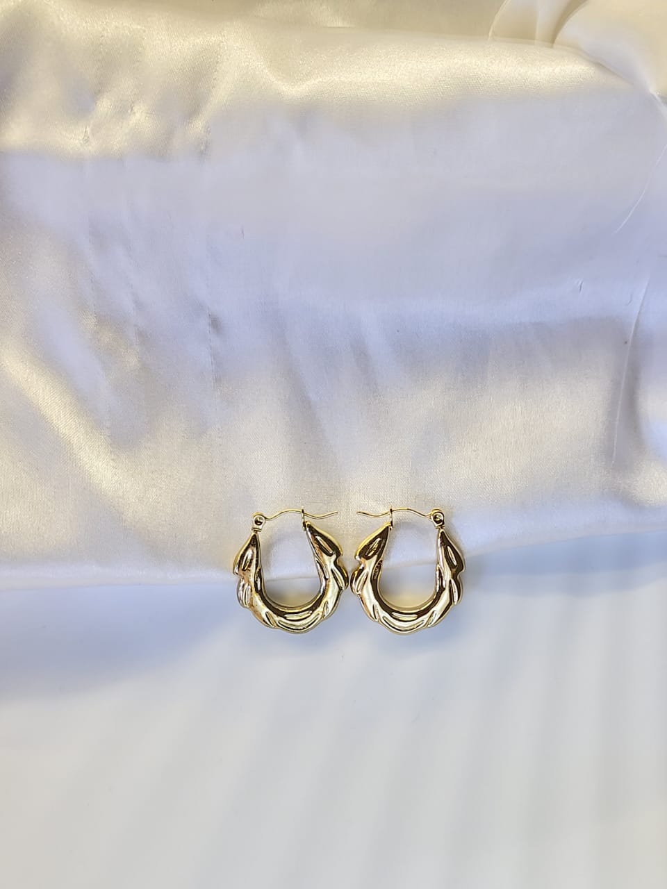 aurelia hoops
