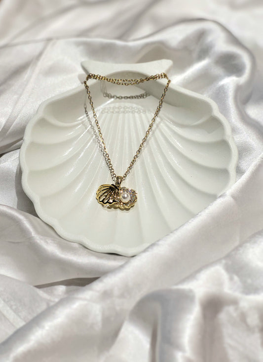 Luxe Shell Pendant
