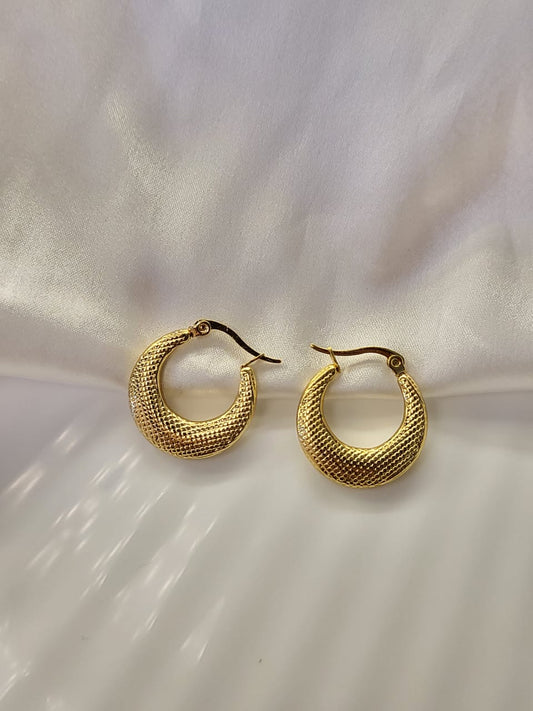 Velvet Glow Studs