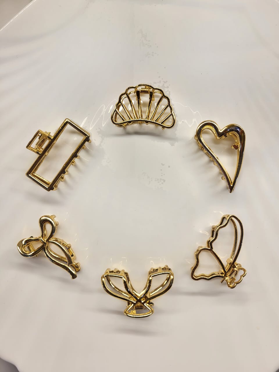 Golden Charm Hair Claw ( 1 PIECE )