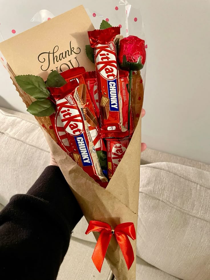 KitKat Chocolate Bouquet with Rose