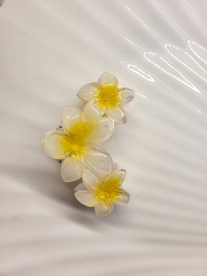 Bloom Petal Hair Claw 🌸