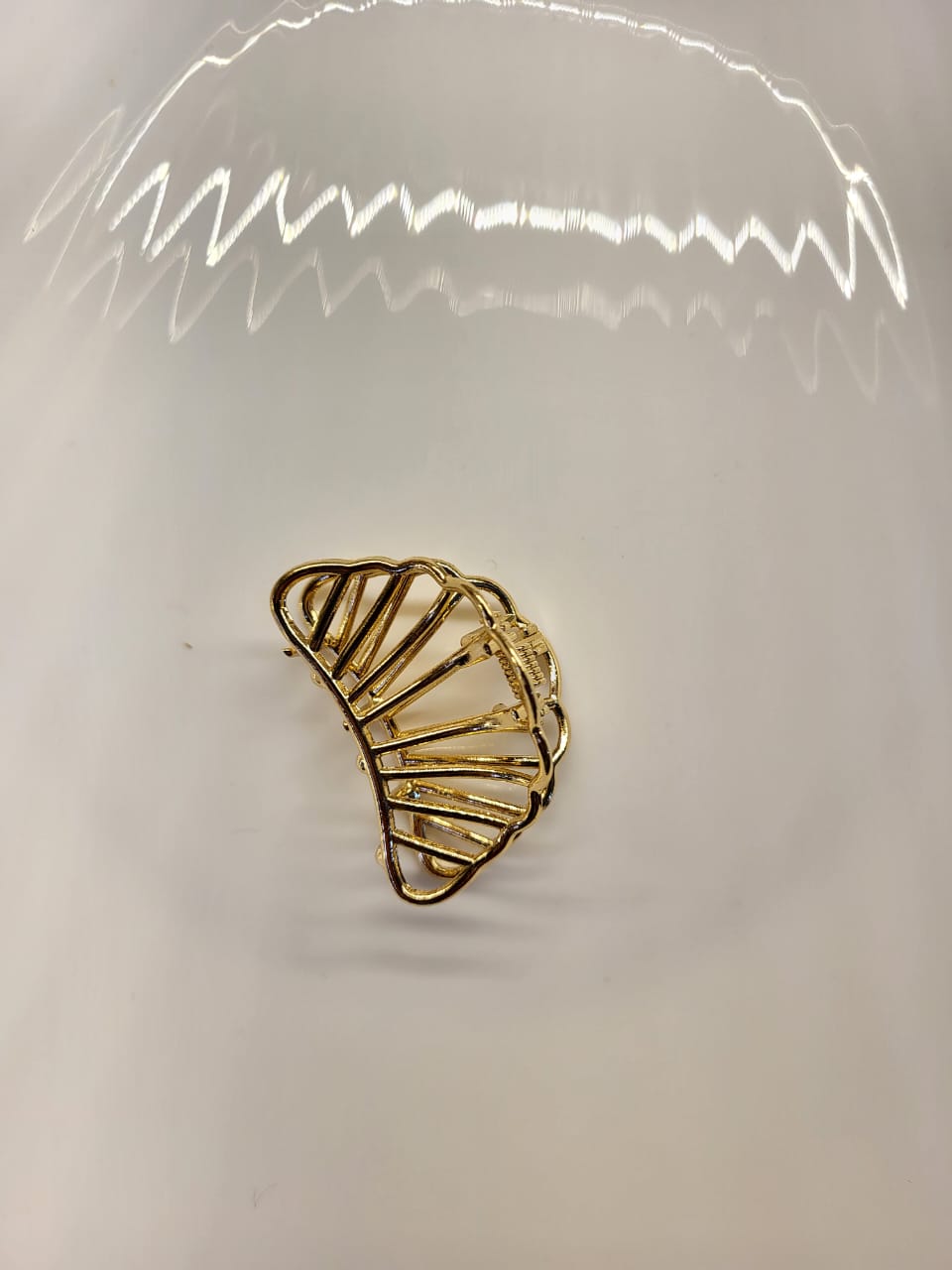 Golden Charm Hair Claw ( 1 PIECE )